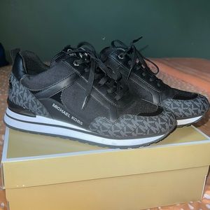 Micheal Kors Maddy Sneaker